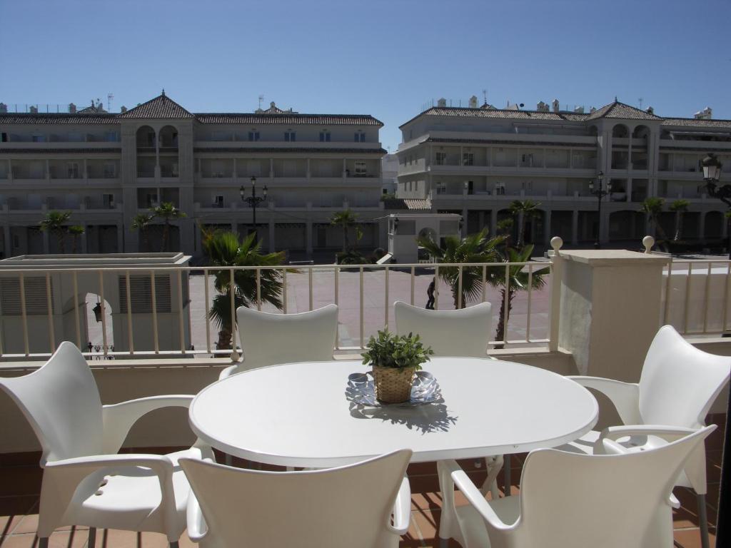 Apartamentos Plaza Espana เนร์คา ห้อง รูปภาพ